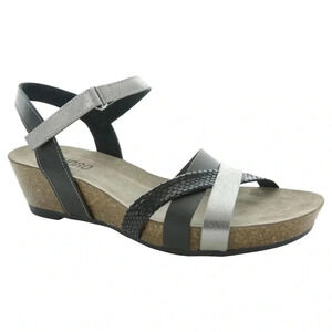 Munro Eden Sandal